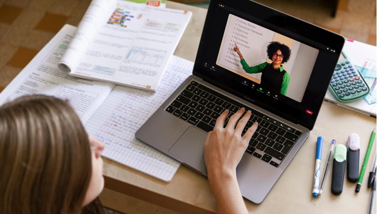 Cách Chọn CPU Phù Hợp Khi Mua Laptop – Hướng Dẫn Chi Tiết Giúp Bạn Chọn Đúng Nhu Cầu — hình minh họa 8